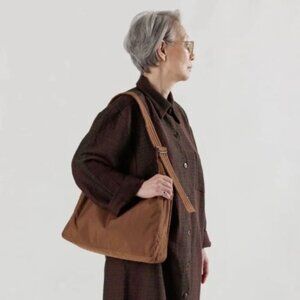 BAGGU Nylon Shoulder Bag Brown